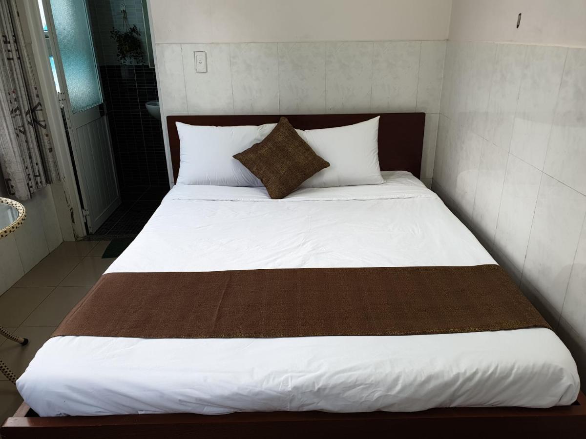 Bin Hom Hotel Biên Hòa Buitenkant foto