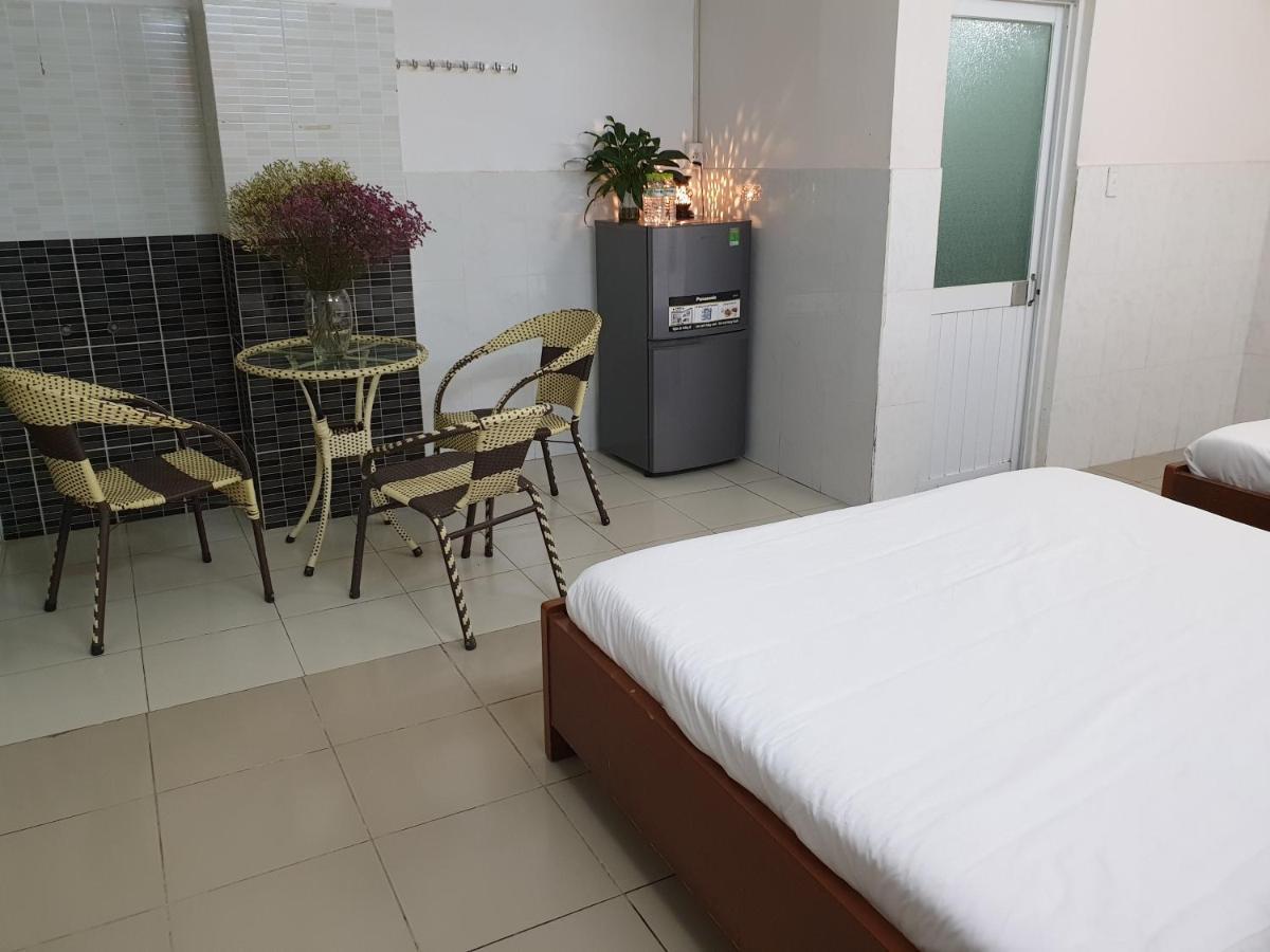 Bin Hom Hotel Biên Hòa Buitenkant foto