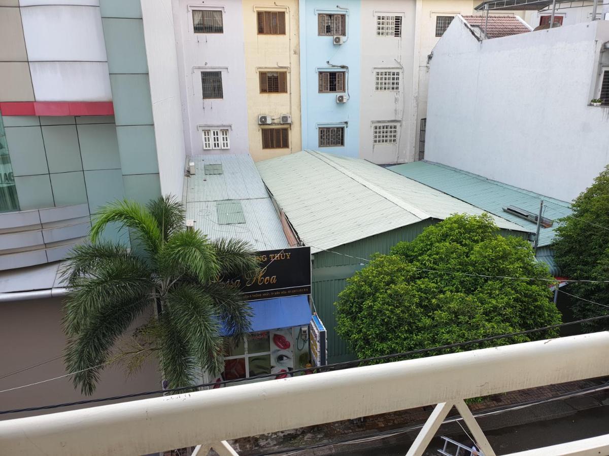 Bin Hom Hotel Biên Hòa Buitenkant foto