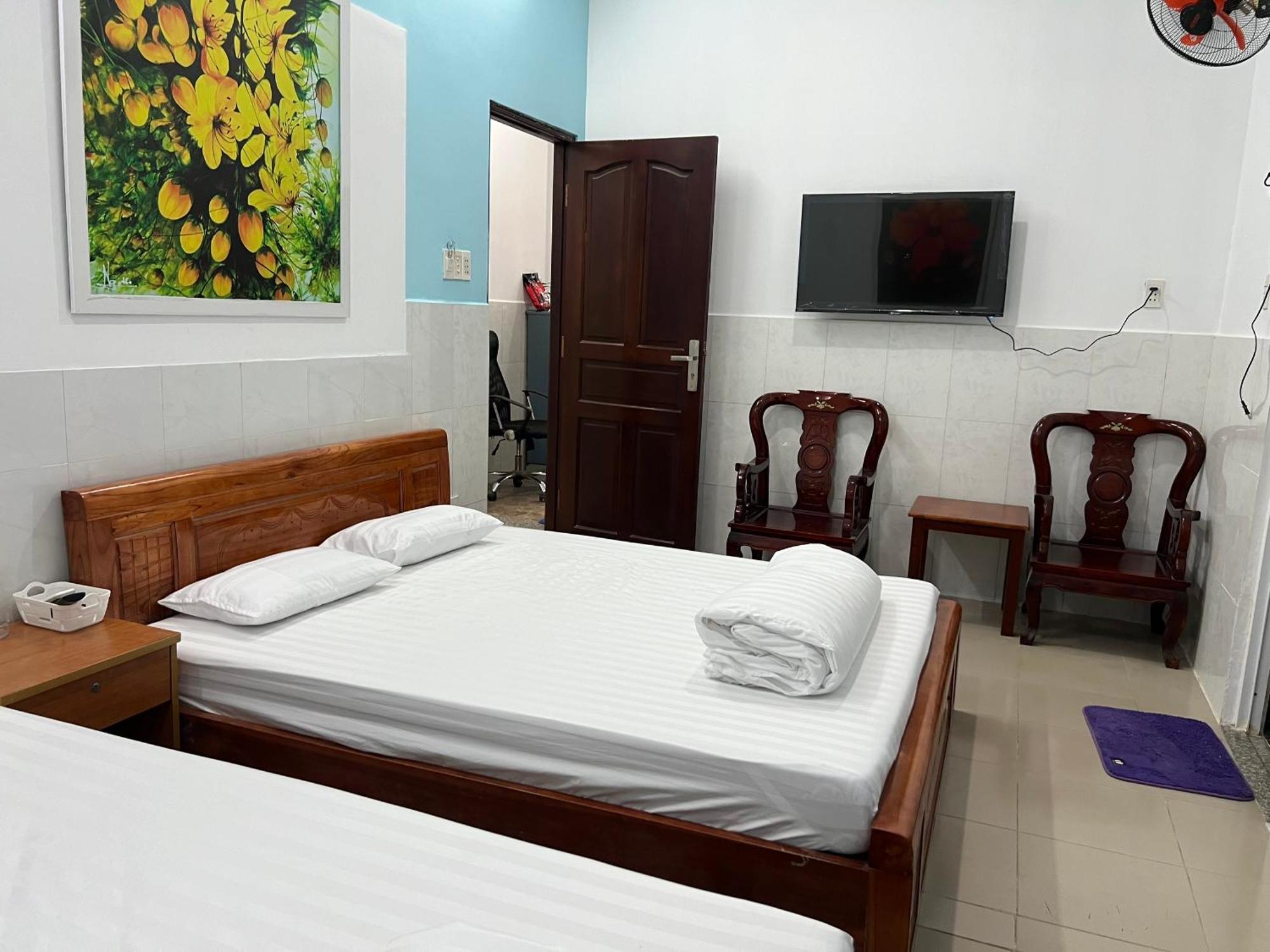 Bin Hom Hotel Biên Hòa Buitenkant foto