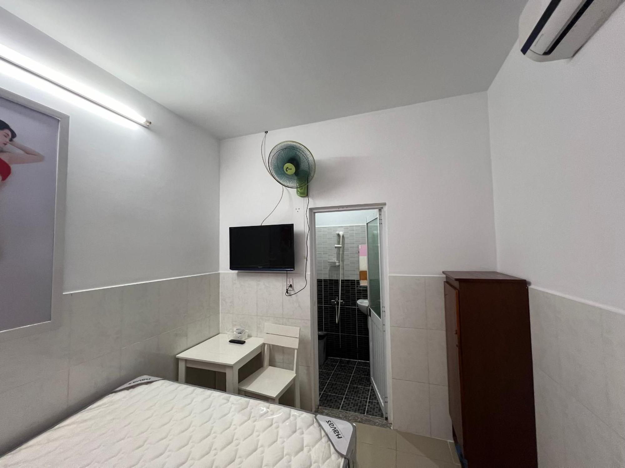 Bin Hom Hotel Biên Hòa Buitenkant foto