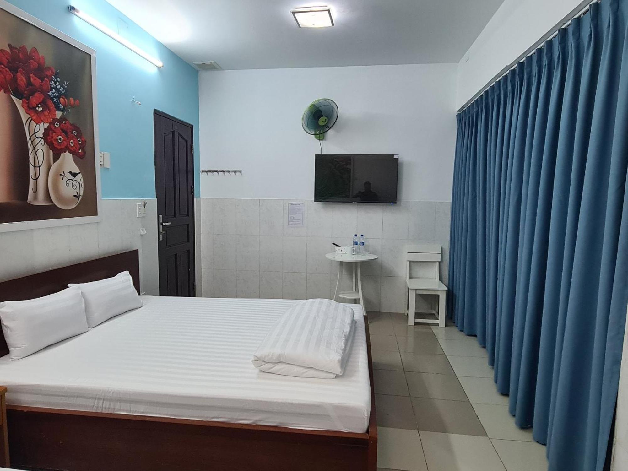 Bin Hom Hotel Biên Hòa Buitenkant foto